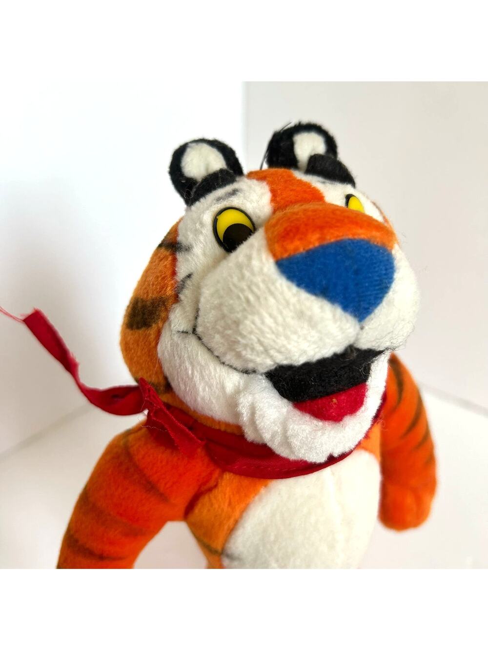 Vintage Kelloggs Frosted Flakes Ceral Tony the Tiger Plush Stuffed Toy 1993 8"